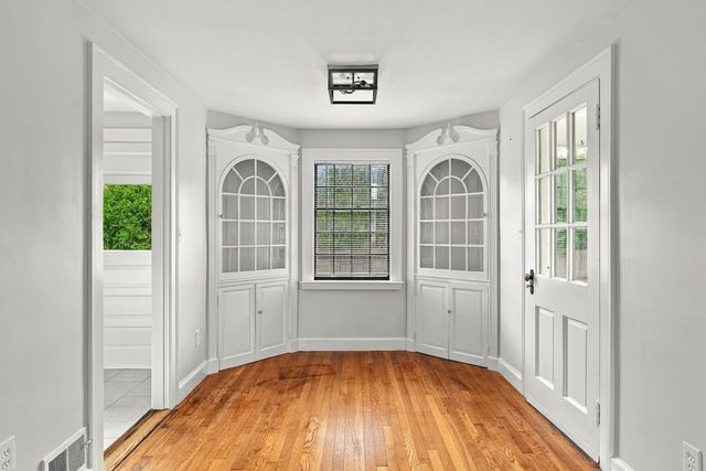 24 Hereford Road, Marblehead, MA 01945