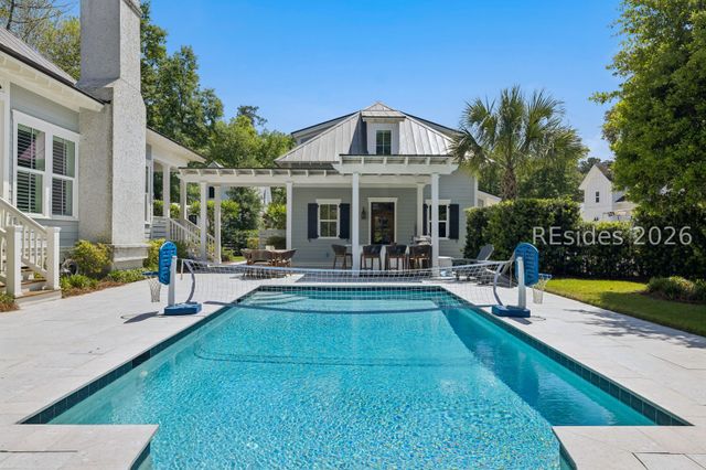18 Stockfarm Rd, Bluffton, SC 29910