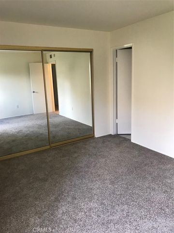 700 W La Veta, Orange, CA 92868