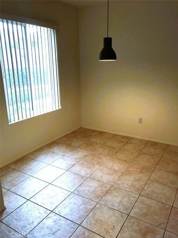 700 W La Veta, Orange, CA 92868