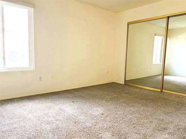 700 W La Veta, Orange, CA 92868