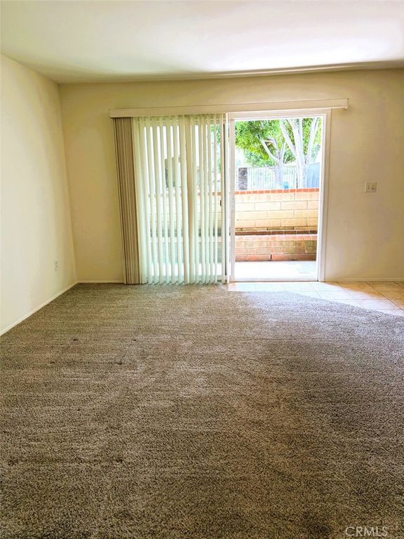 700 W La Veta, Orange, CA 92868