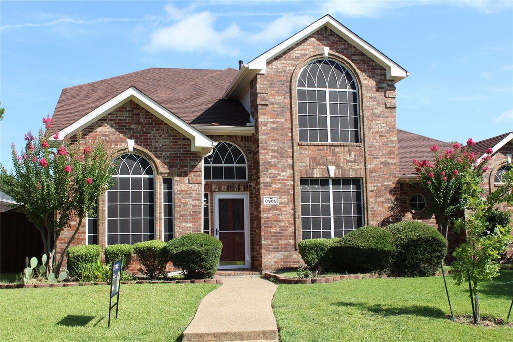 8905 Lakepointe Avenue, Rowlett, TX 75088