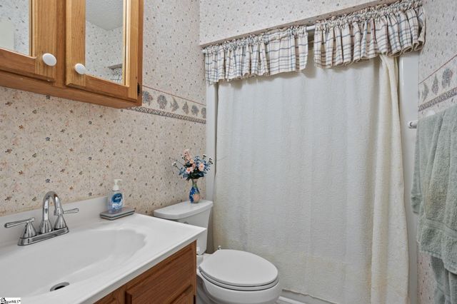 2604 Roper Mountain Road, Simpsonville, SC 29681