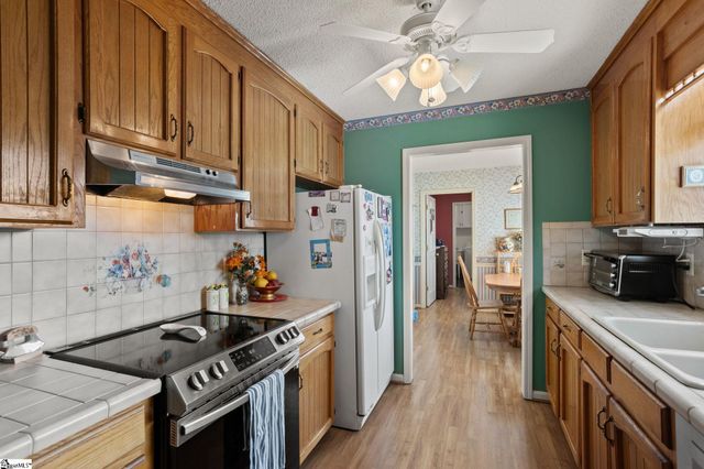 2604 Roper Mountain Road, Simpsonville, SC 29681