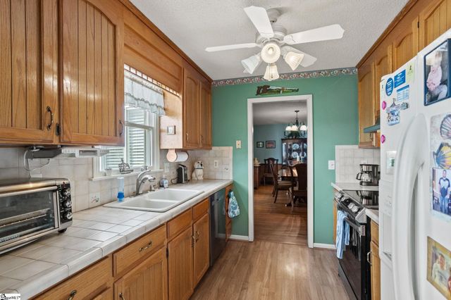 2604 Roper Mountain Road, Simpsonville, SC 29681