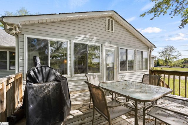 2604 Roper Mountain Road, Simpsonville, SC 29681