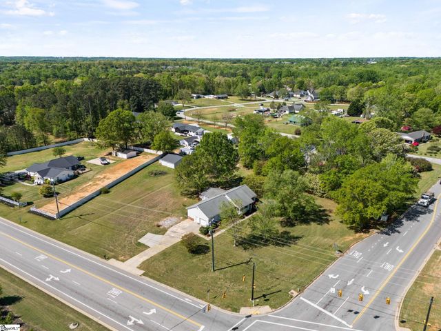 2604 Roper Mountain Road, Simpsonville, SC 29681