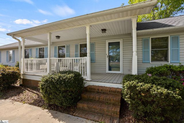 2604 Roper Mountain Road, Simpsonville, SC 29681