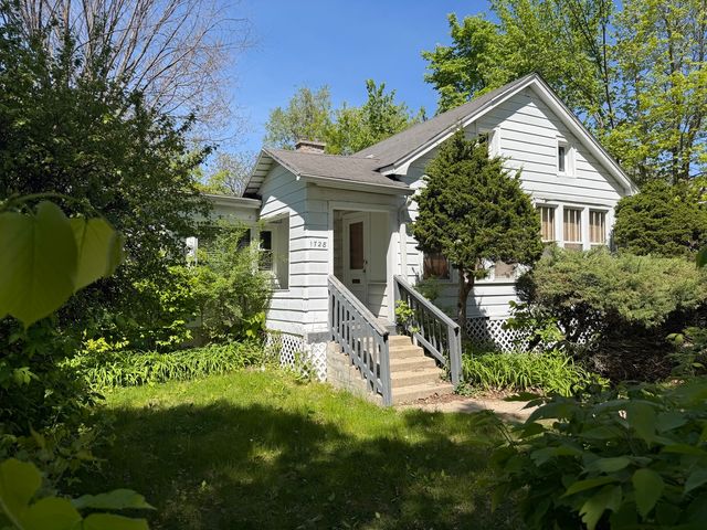 1728 Brown Avenue, Evanston, IL 60201