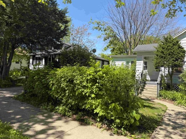 1728 Brown Avenue, Evanston, IL 60201