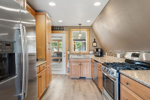 W6093 Mariner Hills TRAIL, Elkhorn, WI 53121