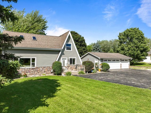 W6093 Mariner Hills TRAIL, Elkhorn, WI 53121