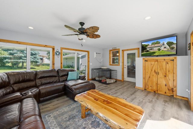W6093 Mariner Hills TRAIL, Elkhorn, WI 53121