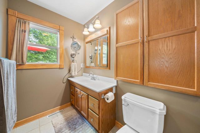 W6093 Mariner Hills TRAIL, Elkhorn, WI 53121