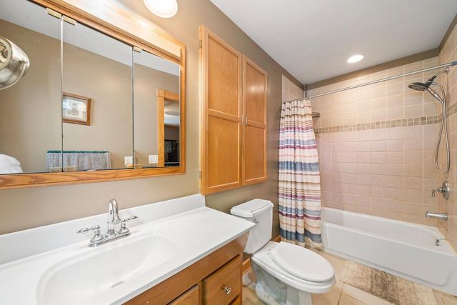 W6093 Mariner Hills TRAIL, Elkhorn, WI 53121