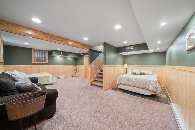 W6093 Mariner Hills TRAIL, Elkhorn, WI 53121