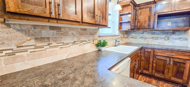 115803 S 4197 Road, Checotah, OK 74426