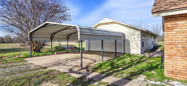 115803 S 4197 Road, Checotah, OK 74426