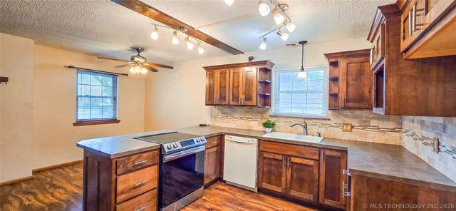 115803 S 4197 Road, Checotah, OK 74426