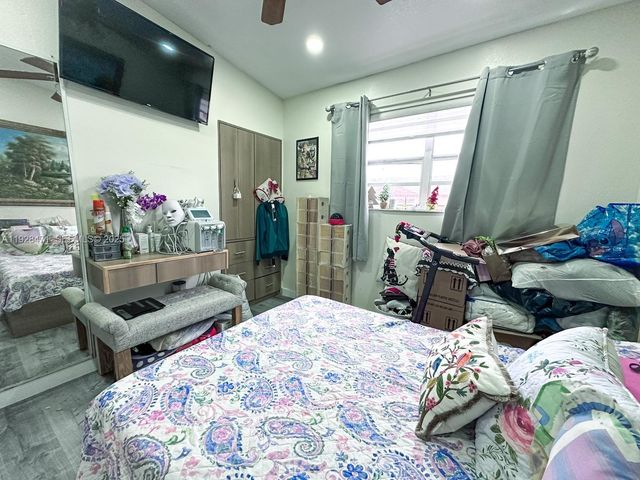 2216 W 53rd Pl 2216, Hialeah, FL 33016