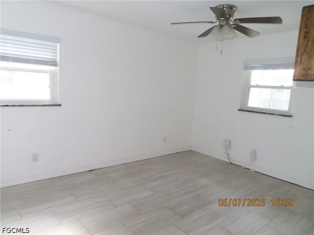 521 SE 35th ST, Cape Coral, FL 33904