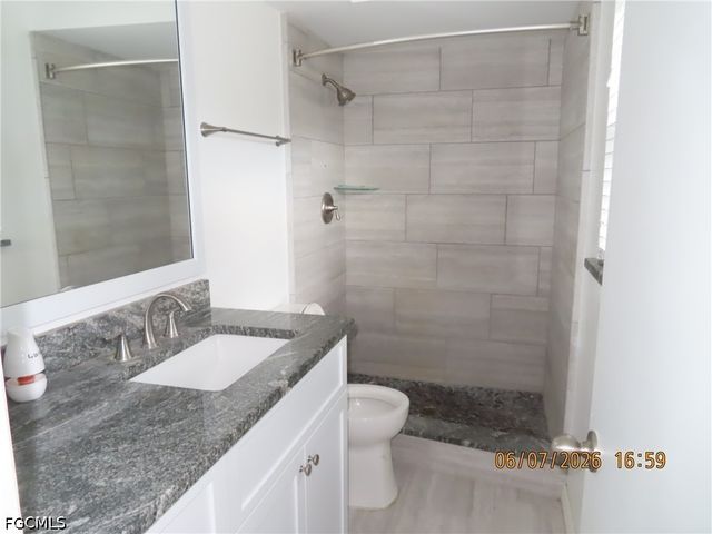 521 SE 35th ST, Cape Coral, FL 33904