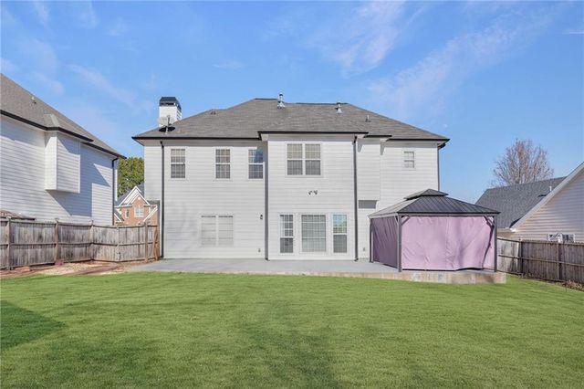 3315 Wellbrook Drive, Loganville, GA 30052