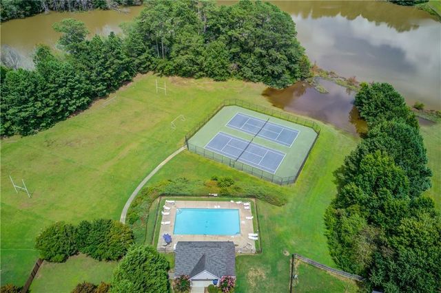 3315 Wellbrook Drive, Loganville, GA 30052