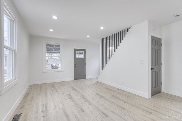 5255 Rolston Avenue, Norwood, OH 45212