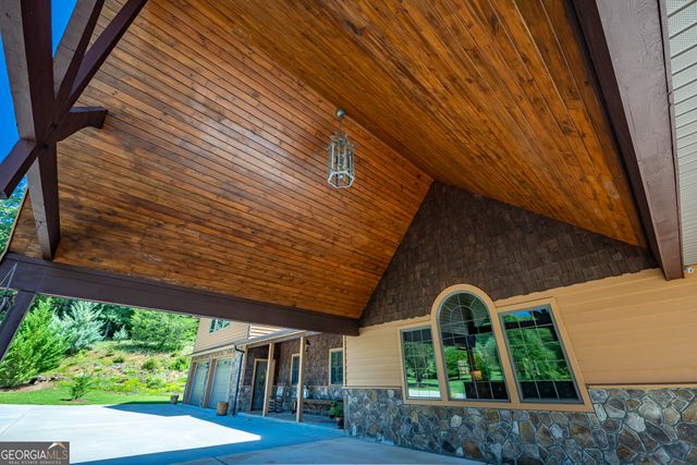 198 Stonecreek Drive, Franklin, NC 28734