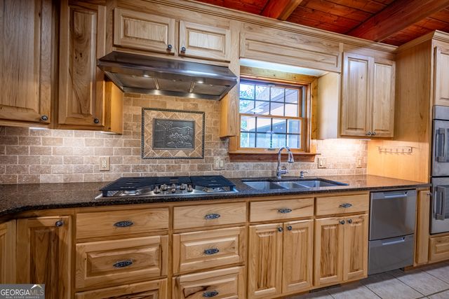 198 Stonecreek Drive, Franklin, NC 28734