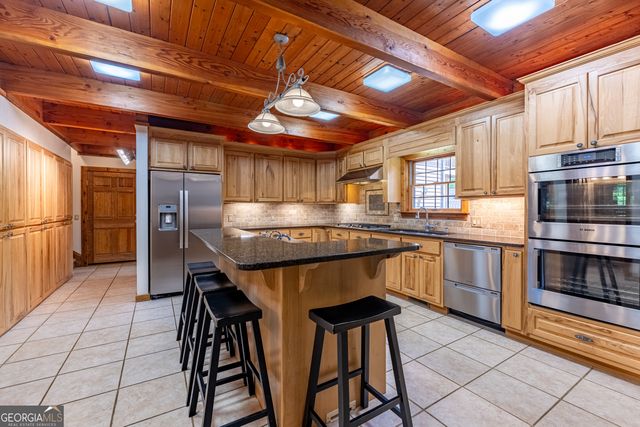 198 Stonecreek Drive, Franklin, NC 28734