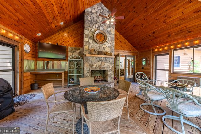 198 Stonecreek Drive, Franklin, NC 28734