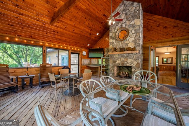 198 Stonecreek Drive, Franklin, NC 28734