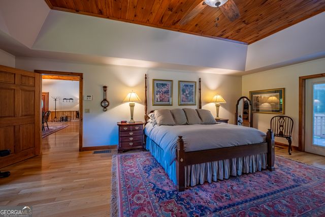 198 Stonecreek Drive, Franklin, NC 28734