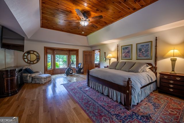 198 Stonecreek Drive, Franklin, NC 28734