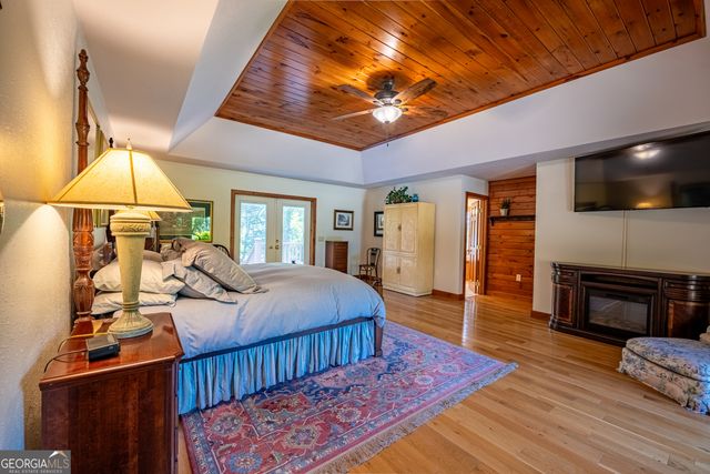 198 Stonecreek Drive, Franklin, NC 28734