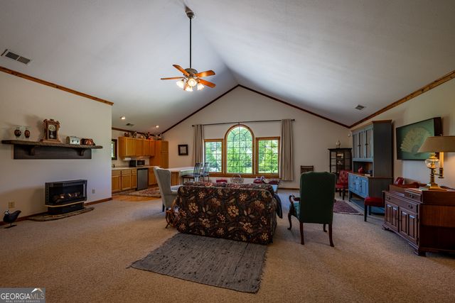 198 Stonecreek Drive, Franklin, NC 28734