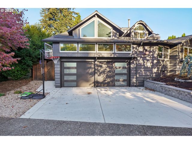 2250 Sw BURBANK Ave, Portland, OR 97225