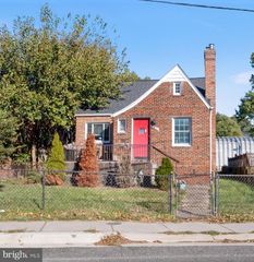 5511 BLAIR RD NE, Washington, DC 20011