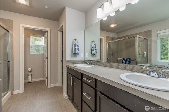 29324 122nd Place SE, Auburn, WA 98092