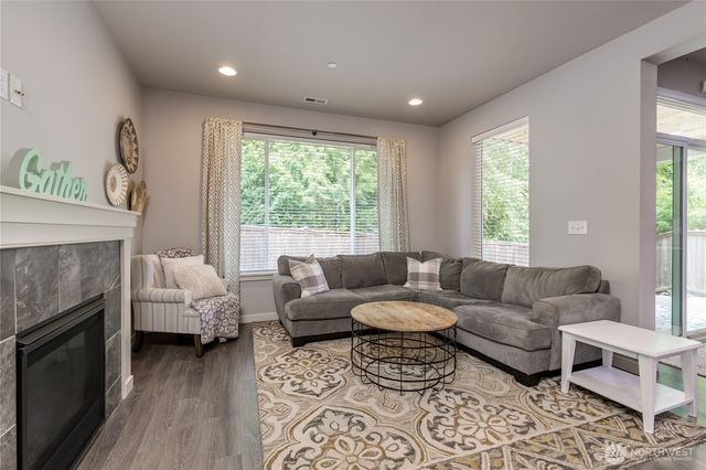 29324 122nd Place SE, Auburn, WA 98092