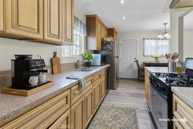 1386 E 6th, Ontario, CA 91764
