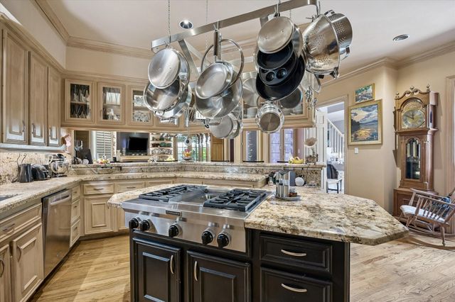 2906 Mid Lane, Houston, TX 77027