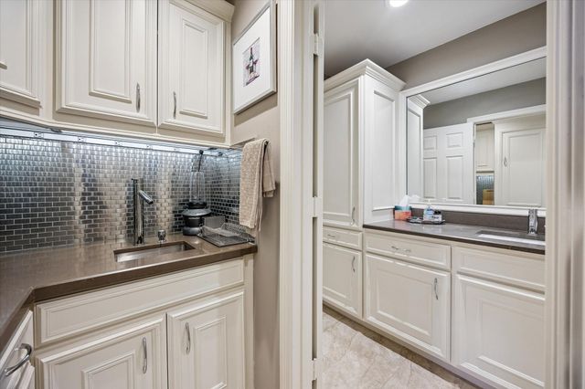 2906 Mid Lane, Houston, TX 77027
