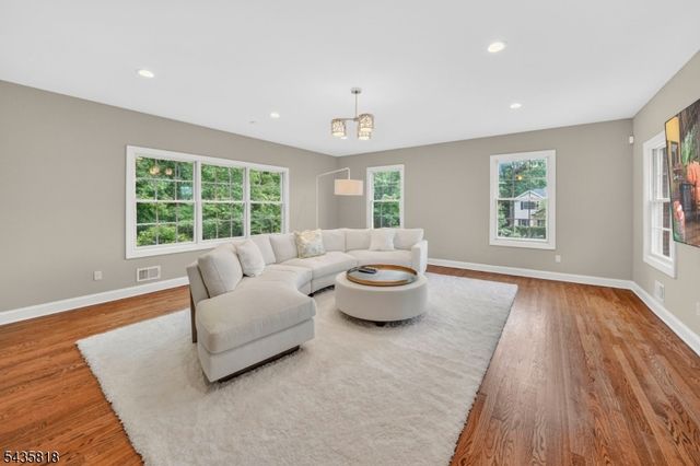 74 Haggerty Dr, West Orange Twp., NJ 07052