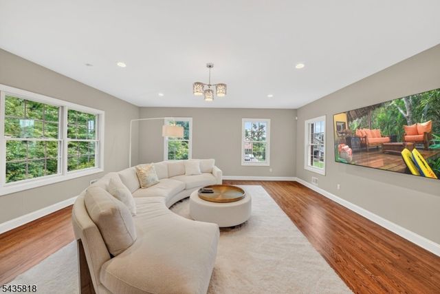 74 Haggerty Dr, West Orange Twp., NJ 07052