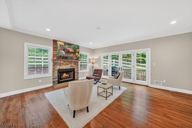 74 Haggerty Dr, West Orange Twp., NJ 07052