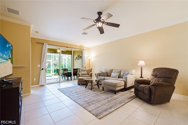 4716 Fairloop RUN, Lehigh Acres, FL 33973